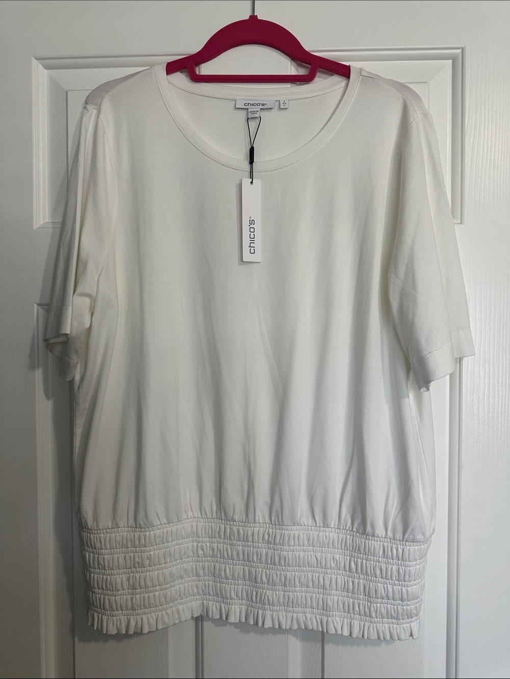 NWT. Chico's Alabaster Smocked Waist Tee. Size L (Chicos 2). Pretty!